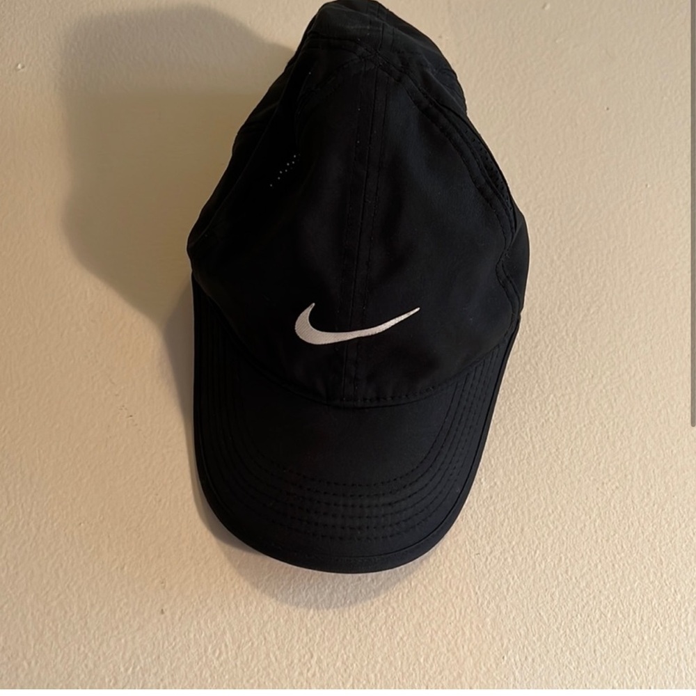 Nike Featherlight Dri-Fit Hat